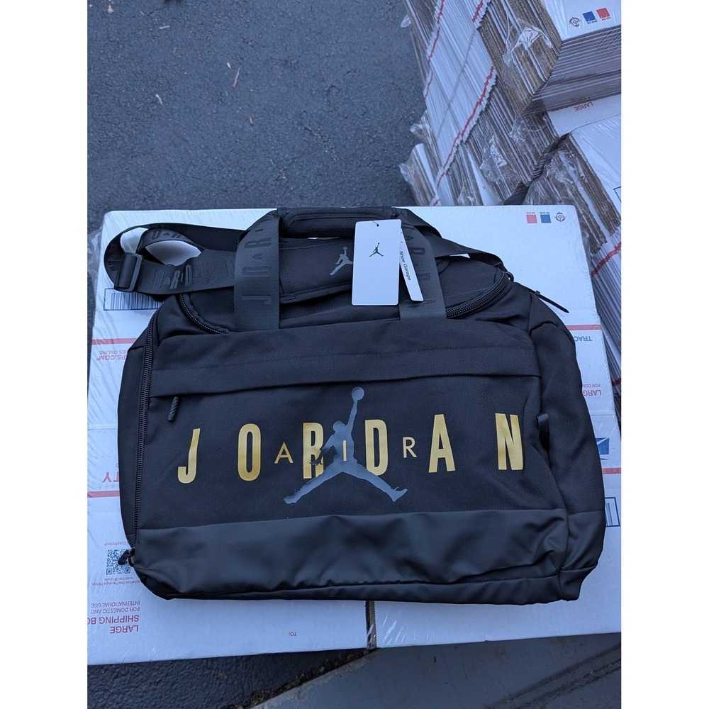 NEW Nike Air Jordan Duffel Bag Black Gold Jumpman Shoe Garage Sports Gym Travel